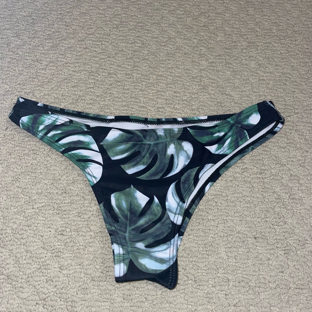 Tropical cheeky bathing suit bottoms